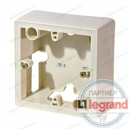 Коробка накладная для силовой розетки 20А Legrand 776131